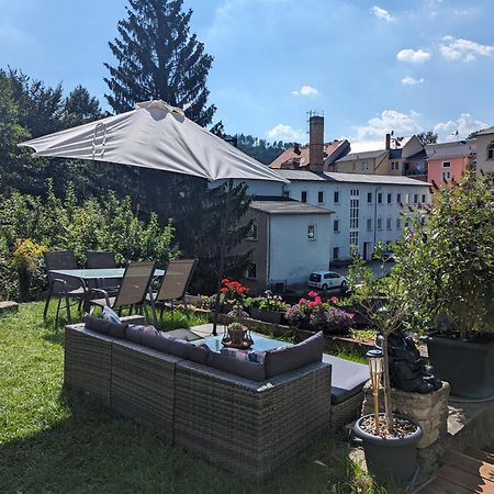 Famzi - Urlaubsmagie - Familienwohnung Mit Gemeinschaftsgarten, -Sauna & -Pool 赛博尼茨 外观 照片