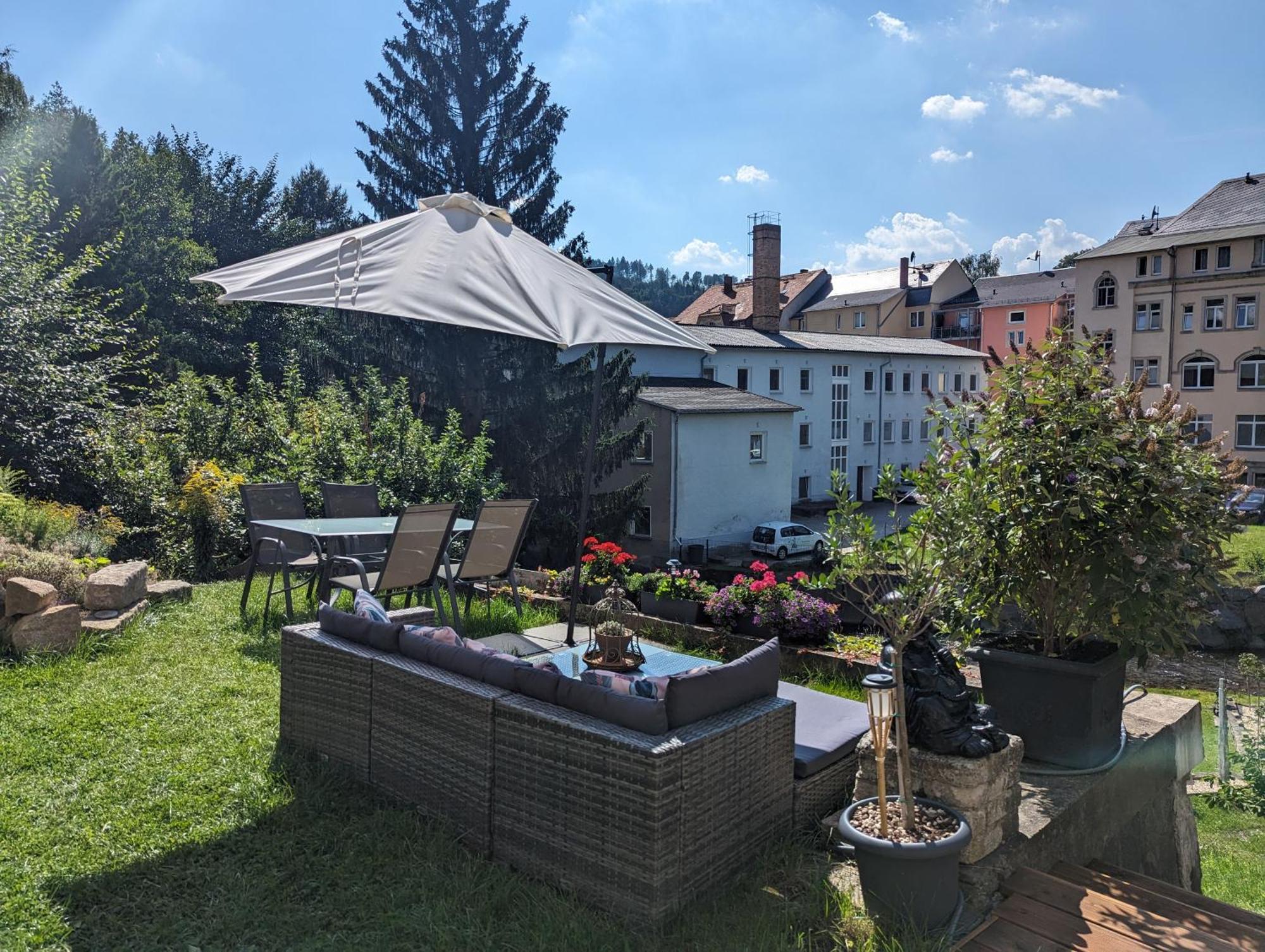 Famzi - Urlaubsmagie - Familienwohnung Mit Gemeinschaftsgarten, -Sauna & -Pool 赛博尼茨 外观 照片