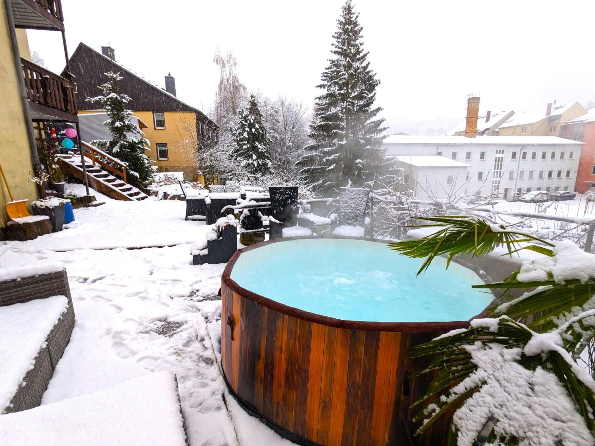 Famzi - Urlaubsmagie - Familienwohnung Mit Gemeinschaftsgarten, -Sauna & -Pool 赛博尼茨 外观 照片
