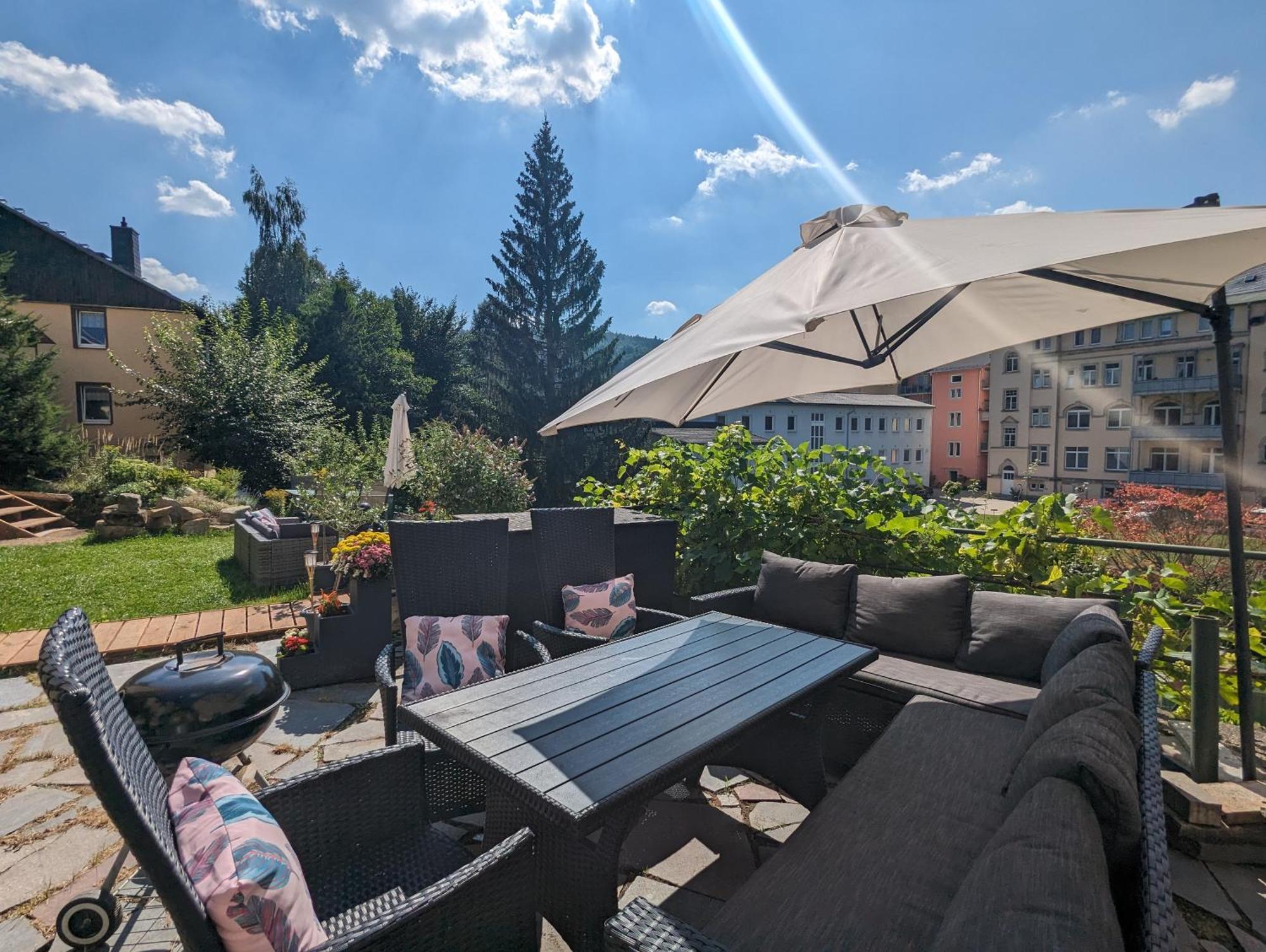 Famzi - Urlaubsmagie - Familienwohnung Mit Gemeinschaftsgarten, -Sauna & -Pool 赛博尼茨 外观 照片