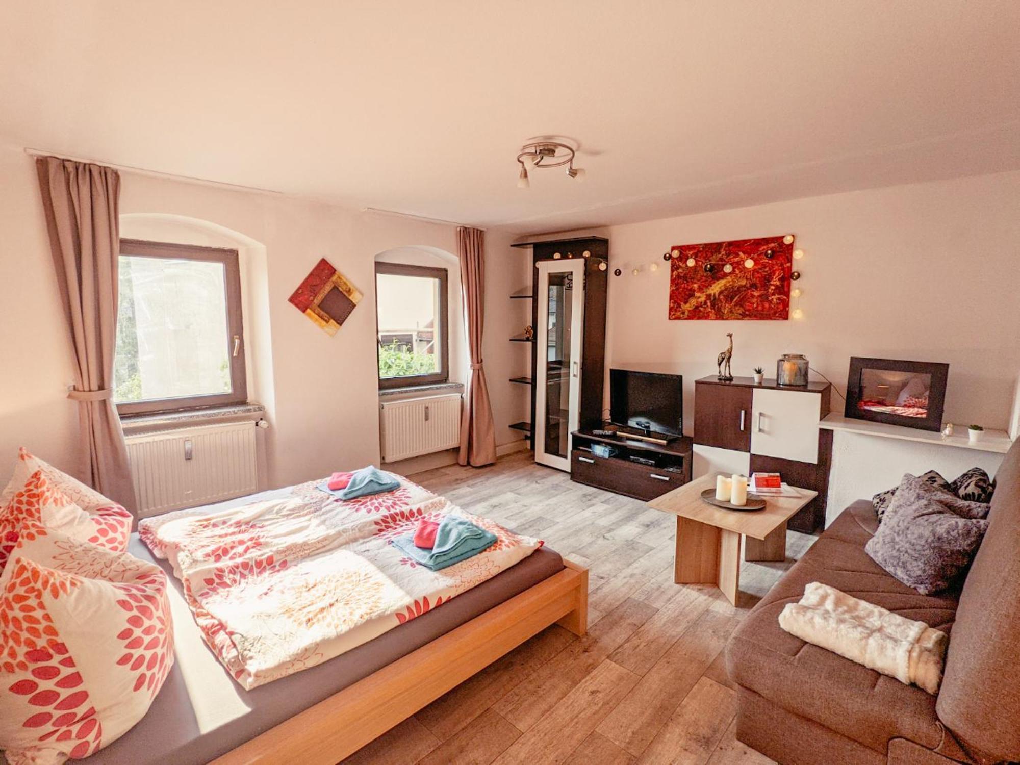 Famzi - Urlaubsmagie - Familienwohnung Mit Gemeinschaftsgarten, -Sauna & -Pool 赛博尼茨 外观 照片