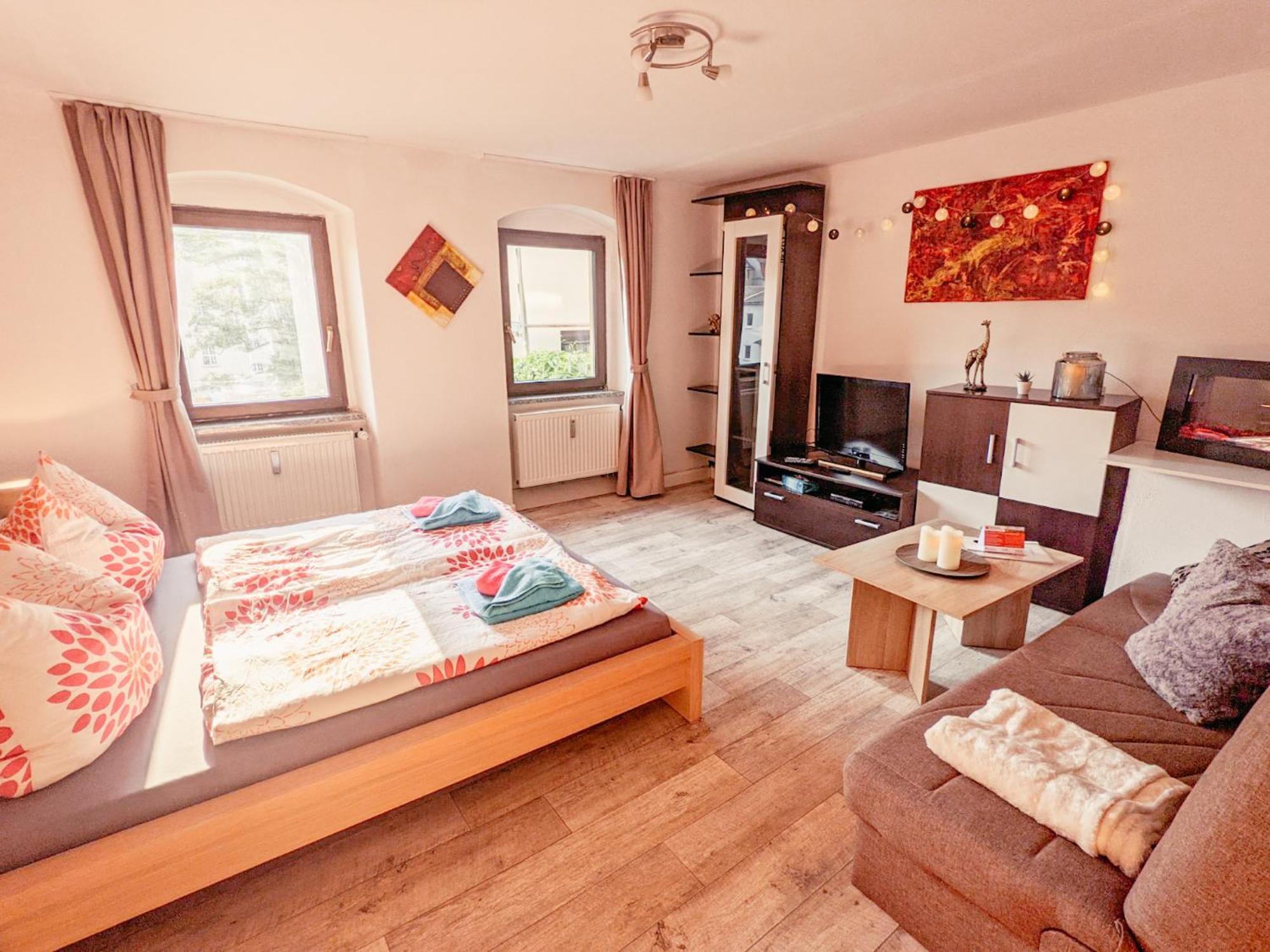 Famzi - Urlaubsmagie - Familienwohnung Mit Gemeinschaftsgarten, -Sauna & -Pool 赛博尼茨 外观 照片